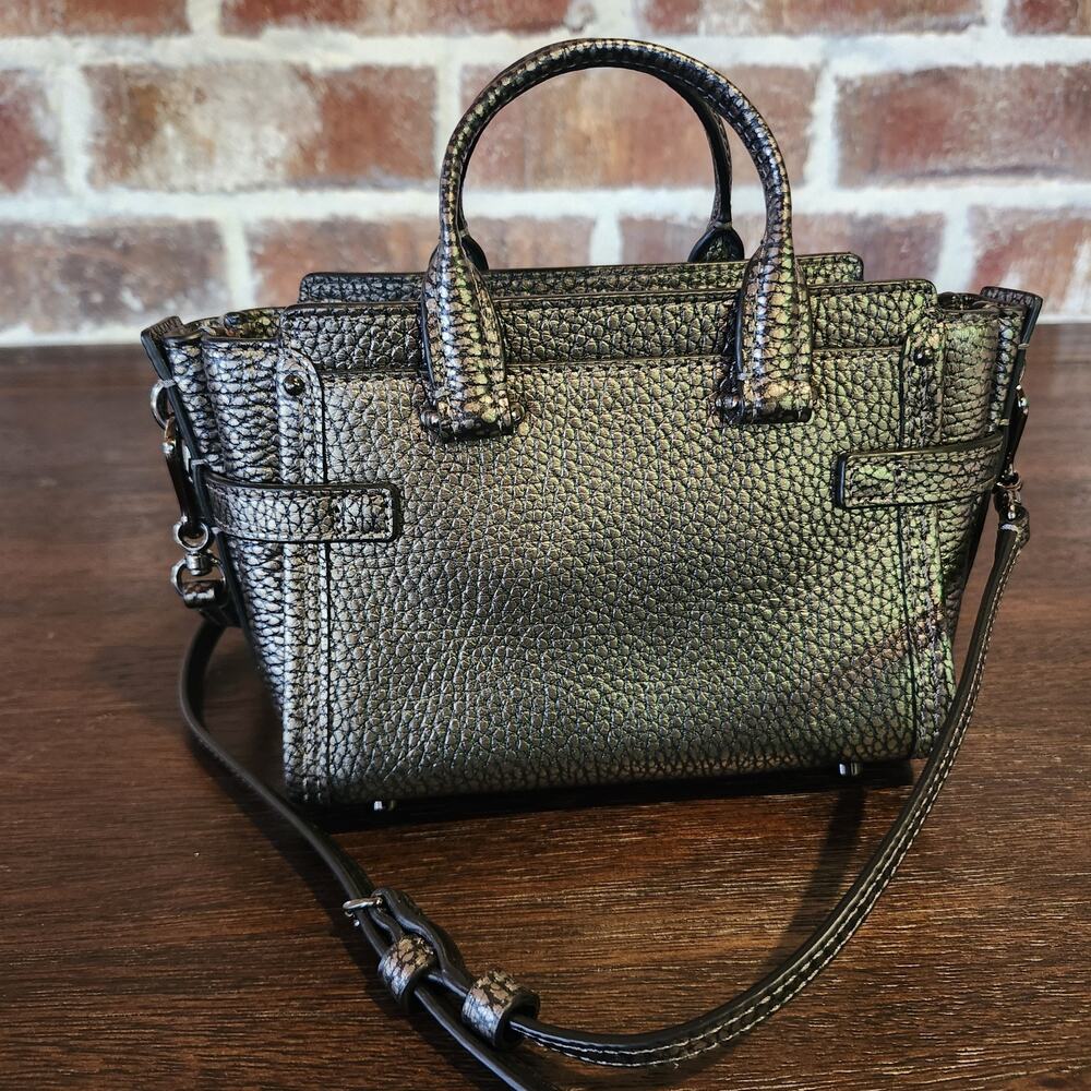 New Coach Mini Swagger 15 In Pebble Leather Gray Metallic Crossbody Bag 54625 - Picture 4 of 12